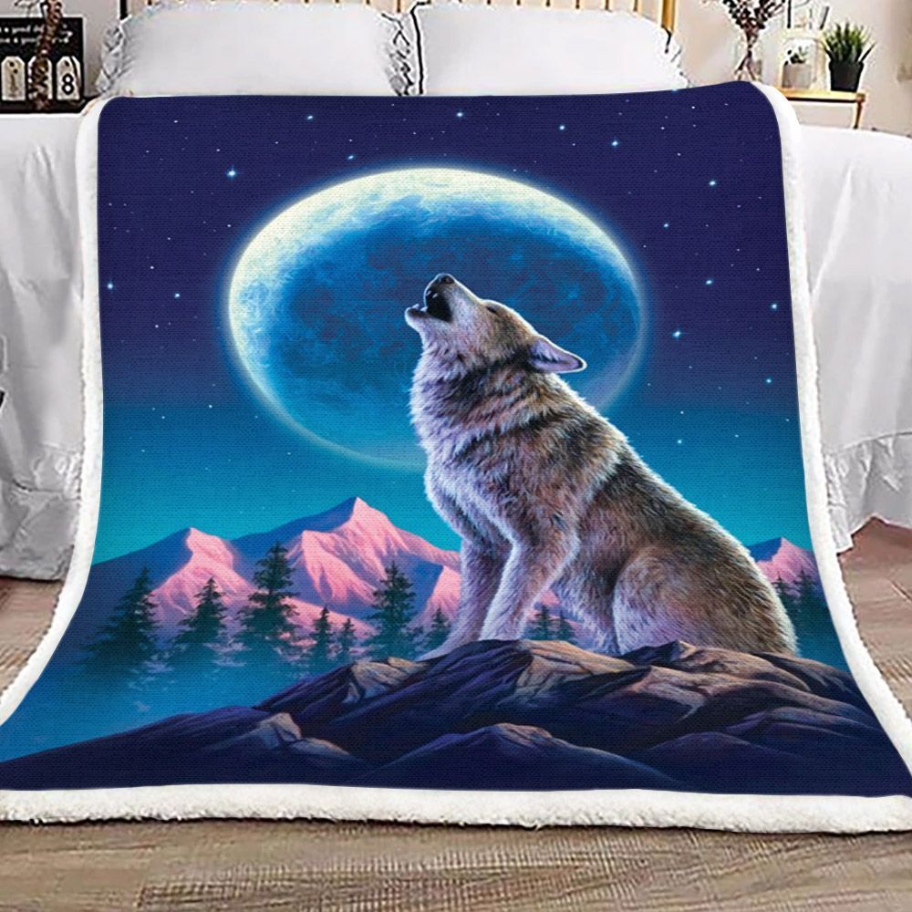 Wolf Sherpa Fleece Blanket