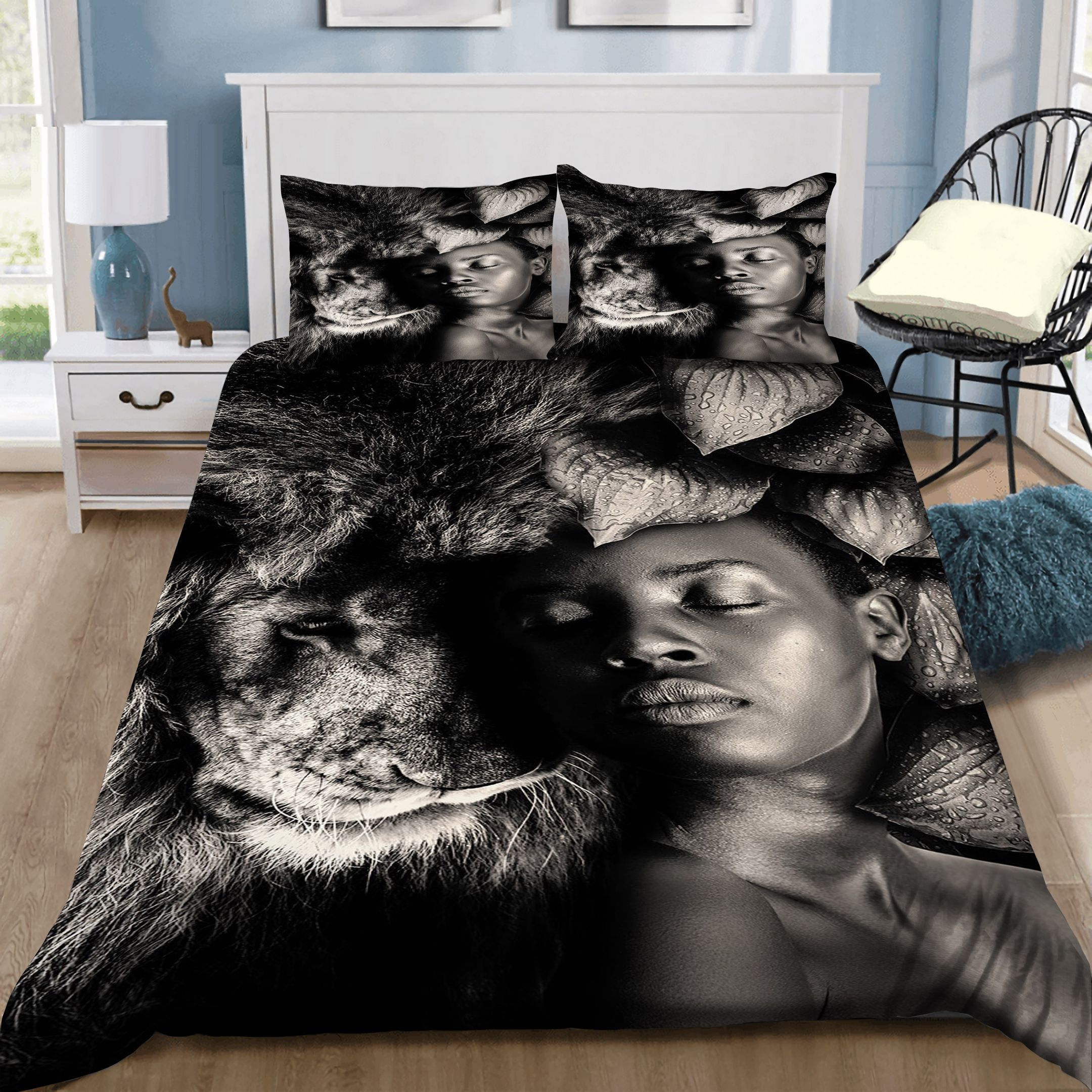 Woman And Lion Bedding Set