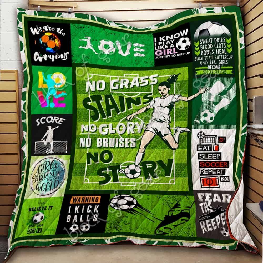 Women Is Soccer GS-CL-NT3010 Quilt Blanket
