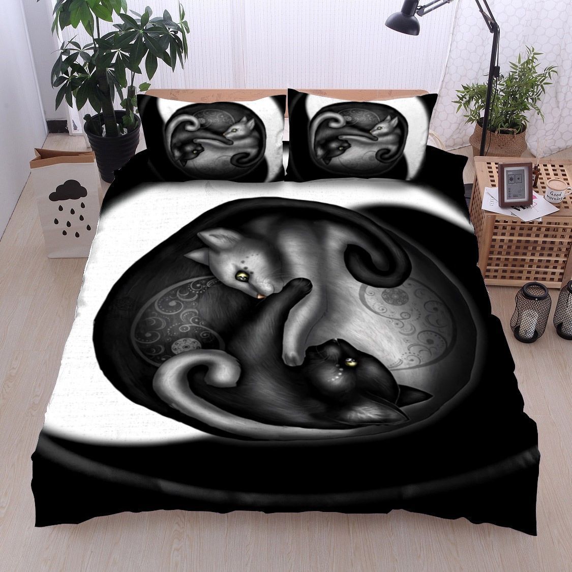 Yin And Yang Black Cat Bedding Set