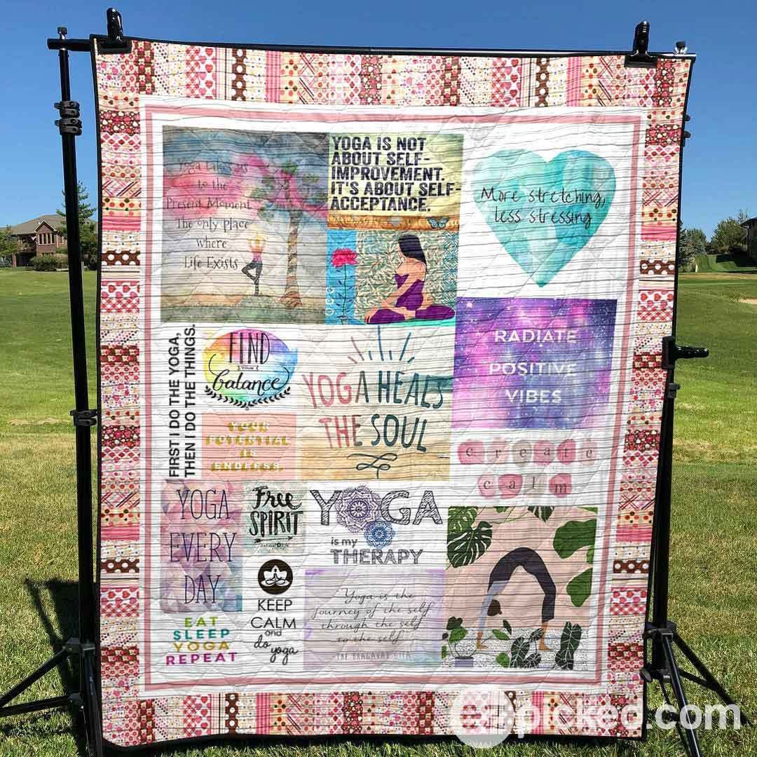 Yoga Heals The Soul CLT170670 Quilt Blanket