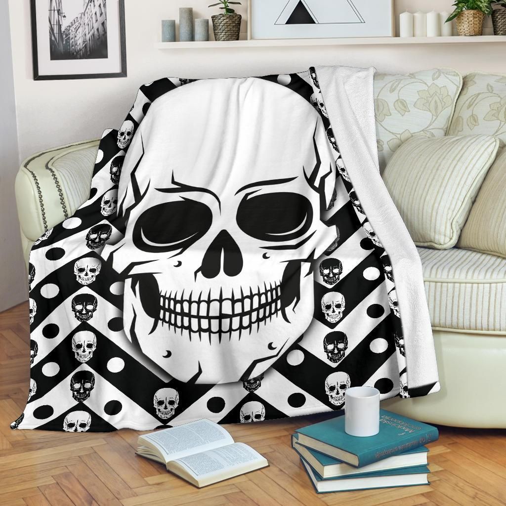 Zig Zag Skull Sherpa Fleece Blanket
